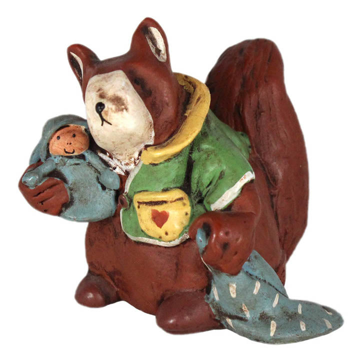 Annekabouke squirrel with doll figurine front left view