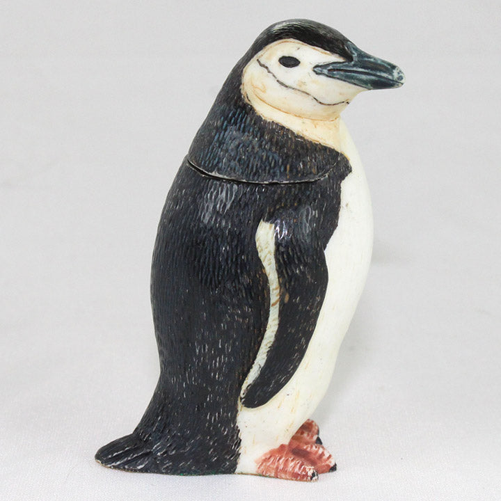harmony ball kingdom chinstrap penguin pot bellys facing right