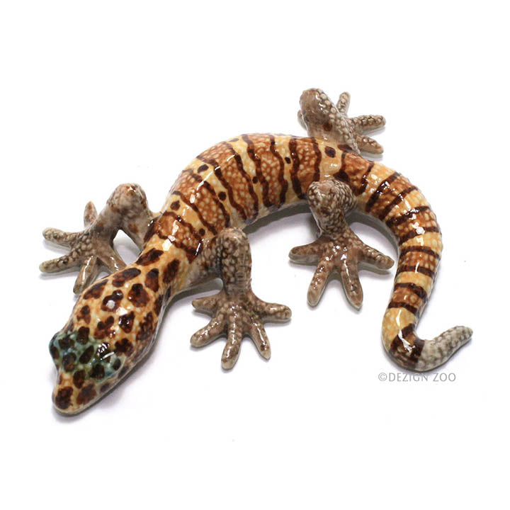 miniature porcelain western banded gecko lizard facing left figurine top left side view