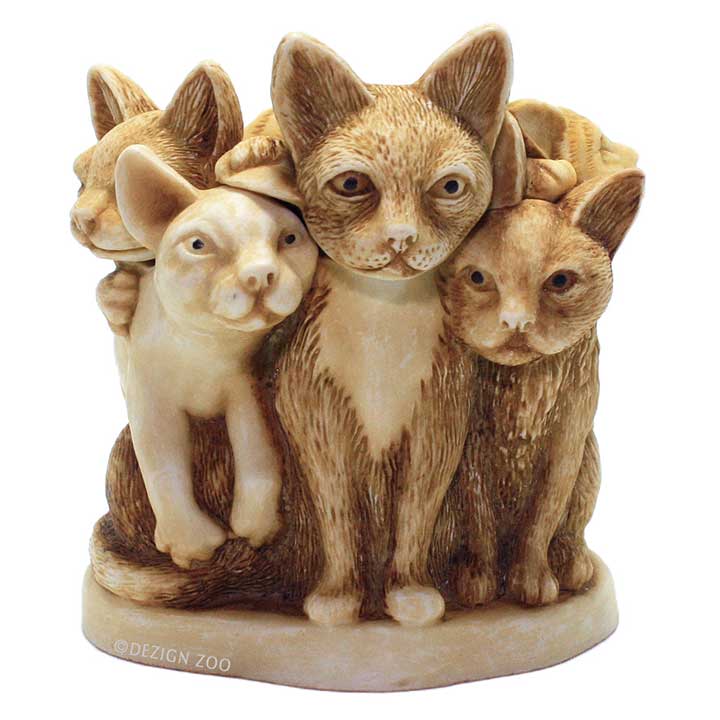harmony kingdom TJCA3 fur ball cat treasure jest - view of three cats facing forward