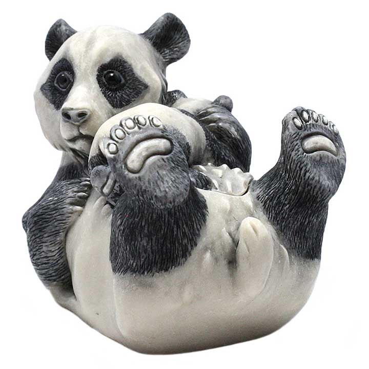 Harmony Kingdom TJPA4 Rare Treat box figurine - end view showing mother panda's face and tail